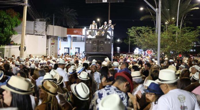 5ª Serenata da Nossa Petrolina celebra tradição, memória e música pelas ruas do Centro da cidade 5ª Serenata da Nossa Petrolina celebra tradição, memória e música pelas ruas do Centro da cidade
