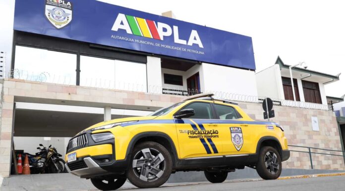 Prefeitura de Petrolina reorganiza circulação de veículos em ruas da área central Prefeitura de Petrolina reorganiza circulação de veículos em ruas da área central