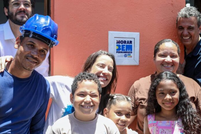 No Recife, governadora Raquel Lyra entrega 49 residências reformadas pelo No Recife, governadora Raquel Lyra entrega 49 residências reformadas pelo programa Morar Bem Pernambuco
