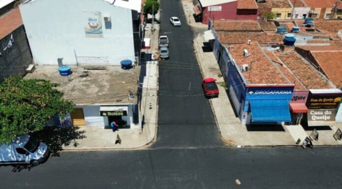 Transformação urbana: Prefeitura acelera pavimentação asfáltica e renova ruas e avenidas de Lagoa Grande Transformação urbana: Prefeitura acelera pavimentação asfáltica e renova ruas e avenidas de Lagoa Grande