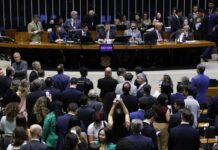 Alcolumbre marca votação da PEC pelo fim da 6×1 para quarta-feira Alcolumbre marca votação da PEC pelo fim da 6x1 para quarta-feira