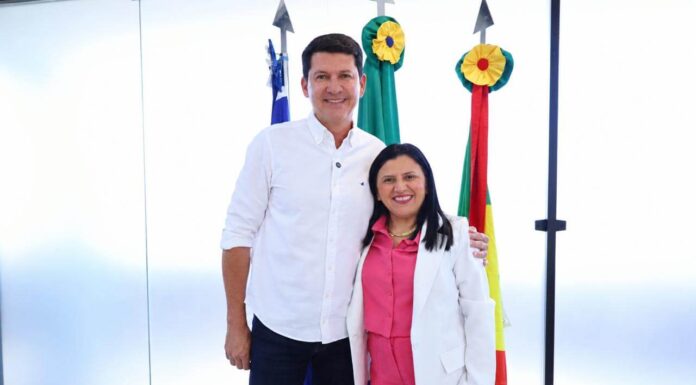 Simão Durando anuncia Rosarinha Coelho como nova secretária da Mulher de Petrolina Simão Durando anuncia Rosarinha Coelho como nova secretária da Mulher de Petrolina