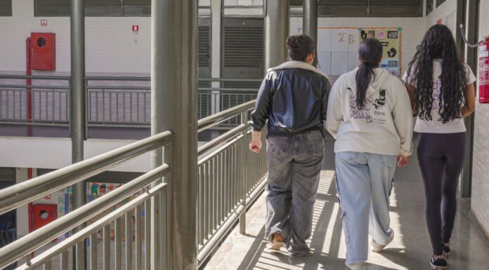 Fies 2026/2: instituições de ensino podem ofertar vagas remanescentes